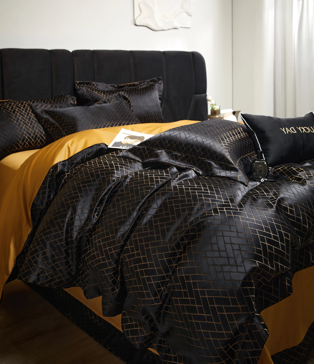 Nordic Satin Egyptian Cotton Bedding Set