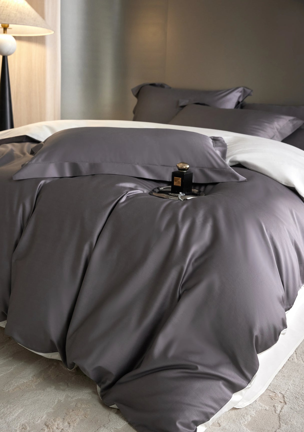 Nico Sereno Reversible Bedding Set Gray